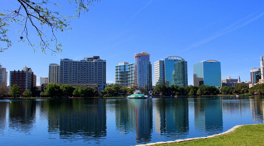 Lake Eola Park